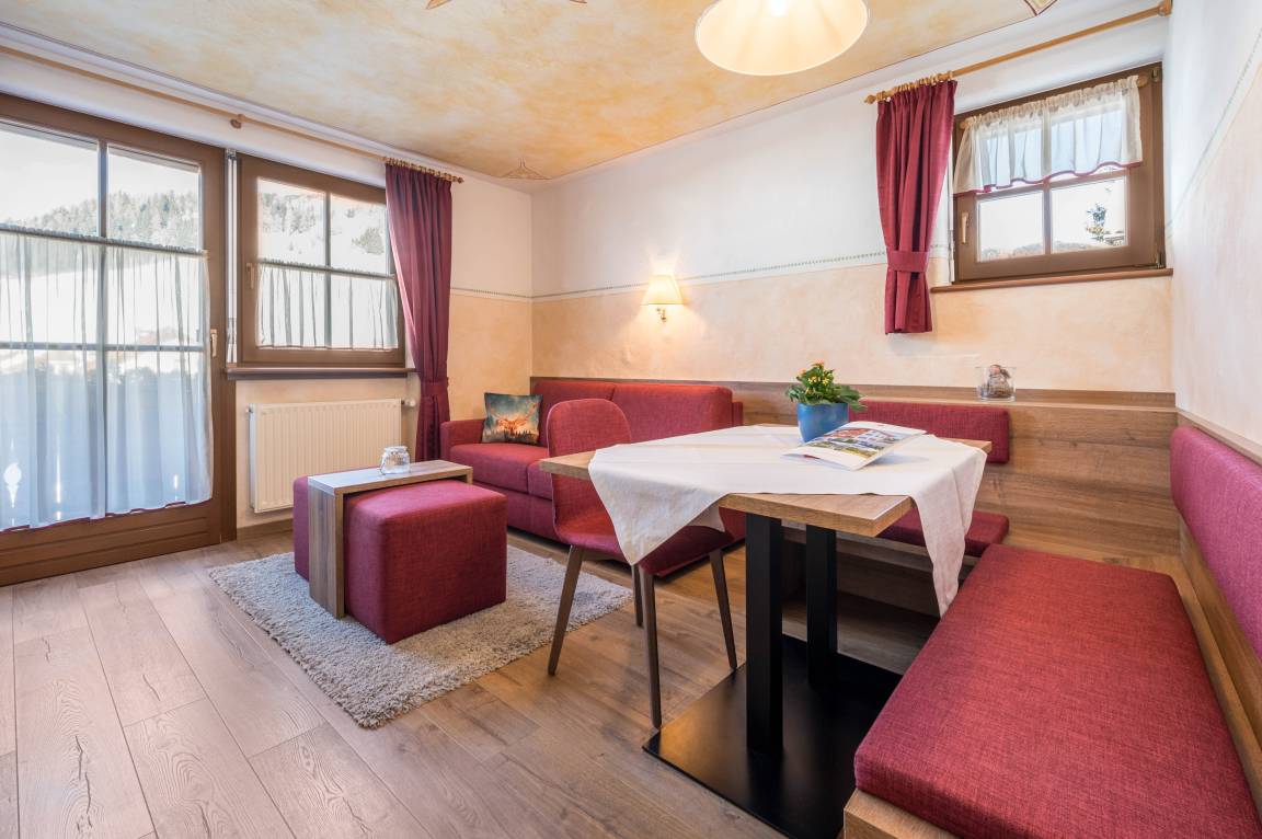 34 M² Ferienwohnung ∙ 1 Schlafzimmer ∙ 4 Gäste - Toblach