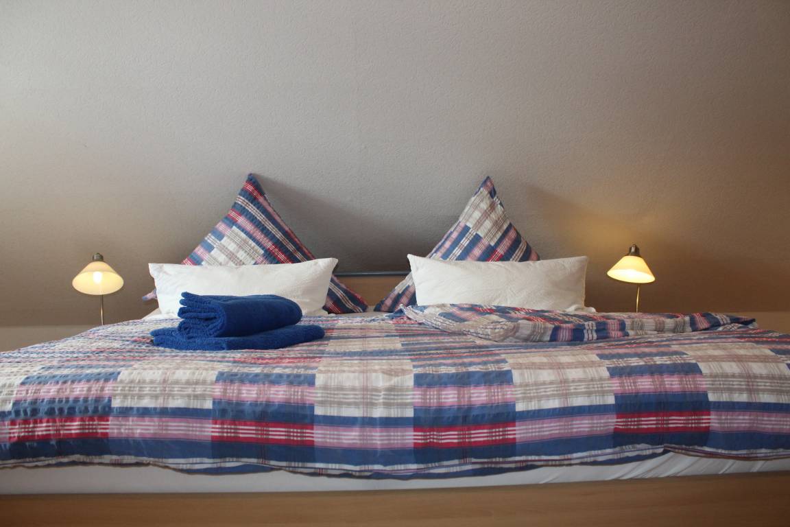 55 m² Ferienwohnung ∙ 2 Schlafzimmer ∙ 4 Gäste – Bild 9