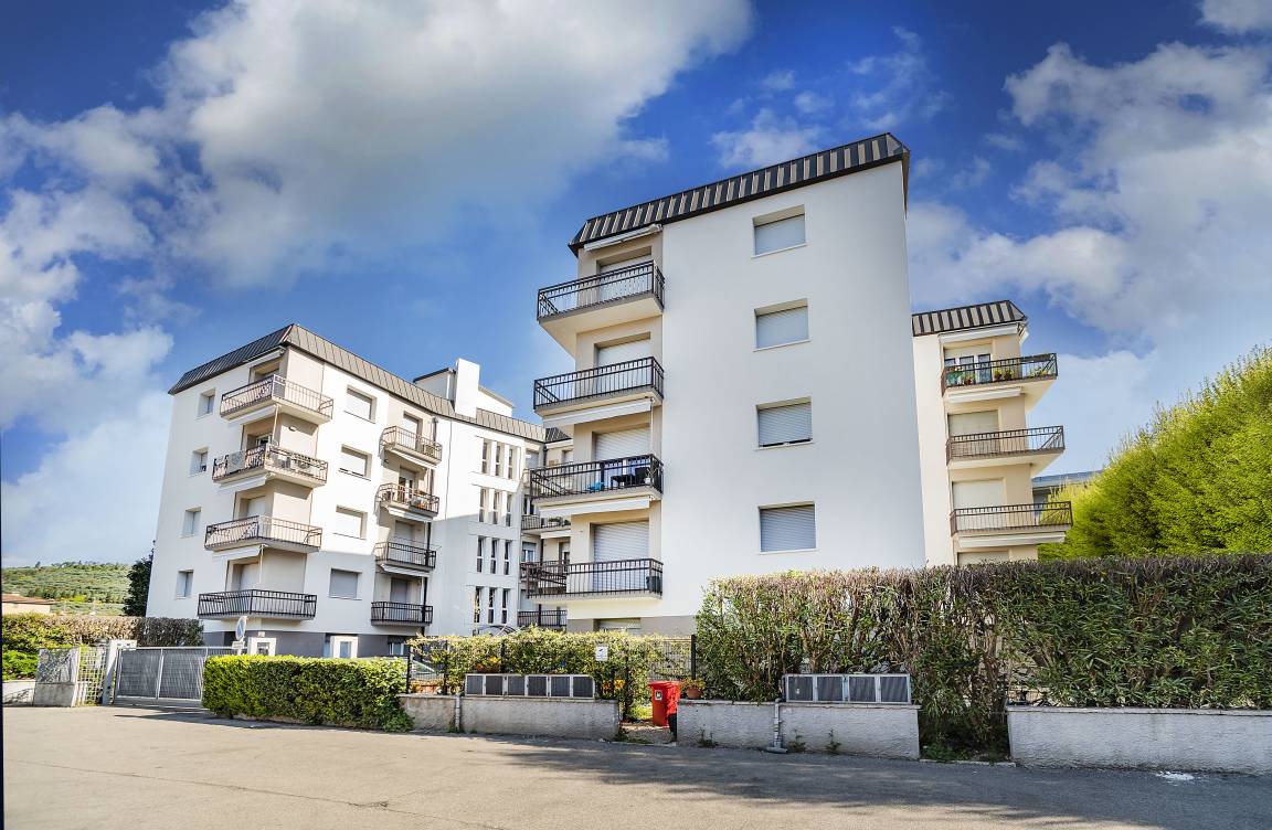 79 M² Ferienwohnung ∙ 2 Schlafzimmer ∙ 4 Gäste - Garda