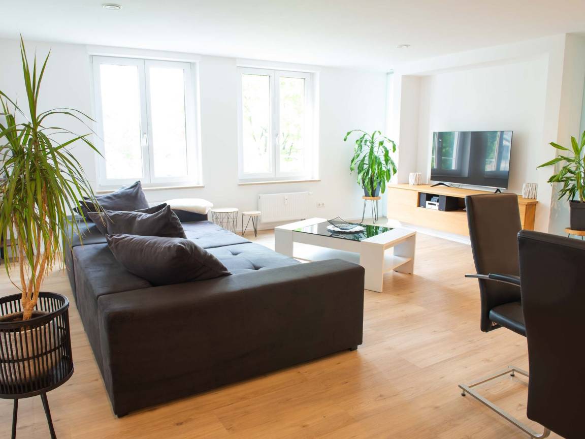 110 M² Ferienwohnung ∙ 1 Schlafzimmer ∙ 5 Gäste - Waltenhofen