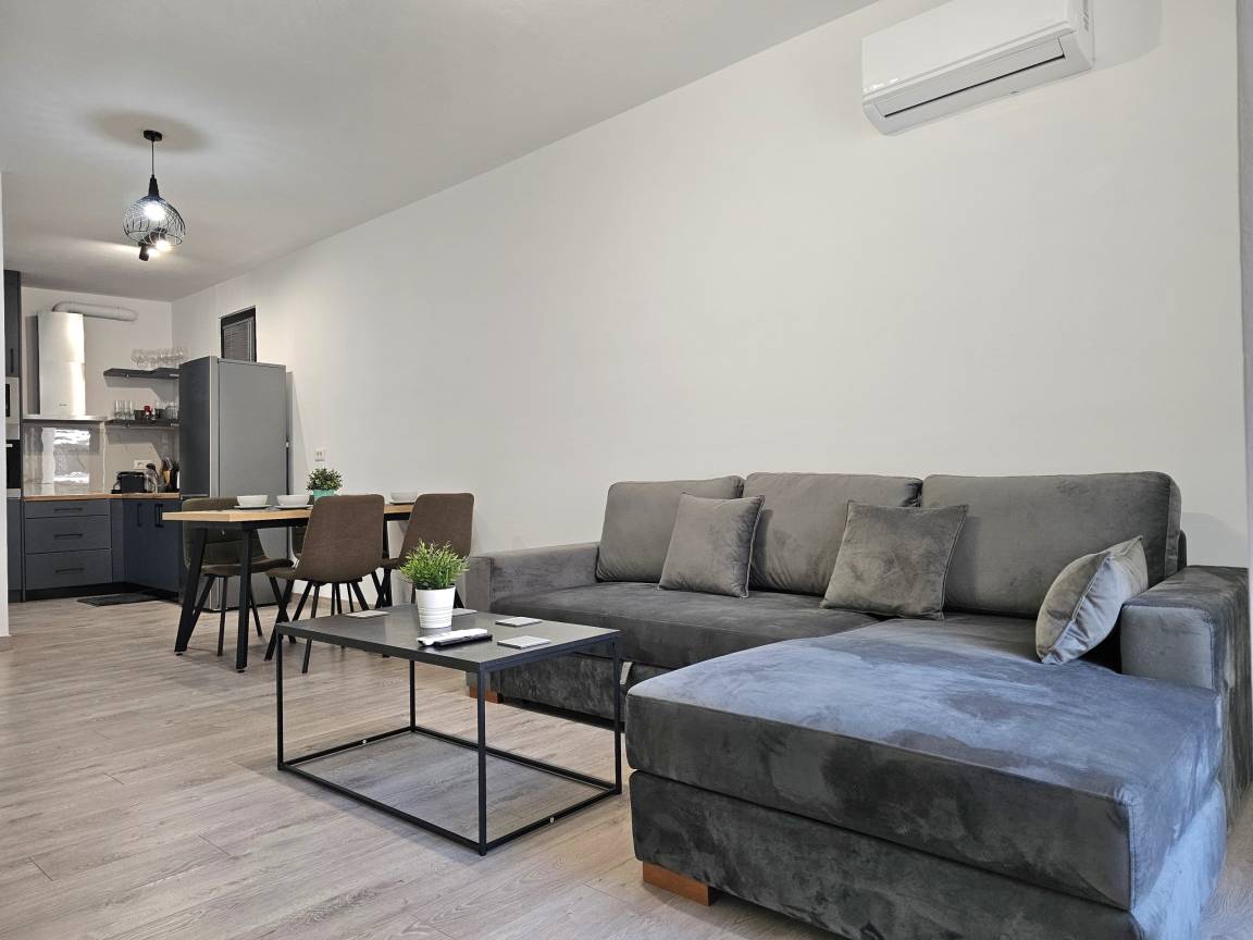 70 M² Apartamento ∙ 1 Habitación ∙ 3 Huéspedes - Sarandë
