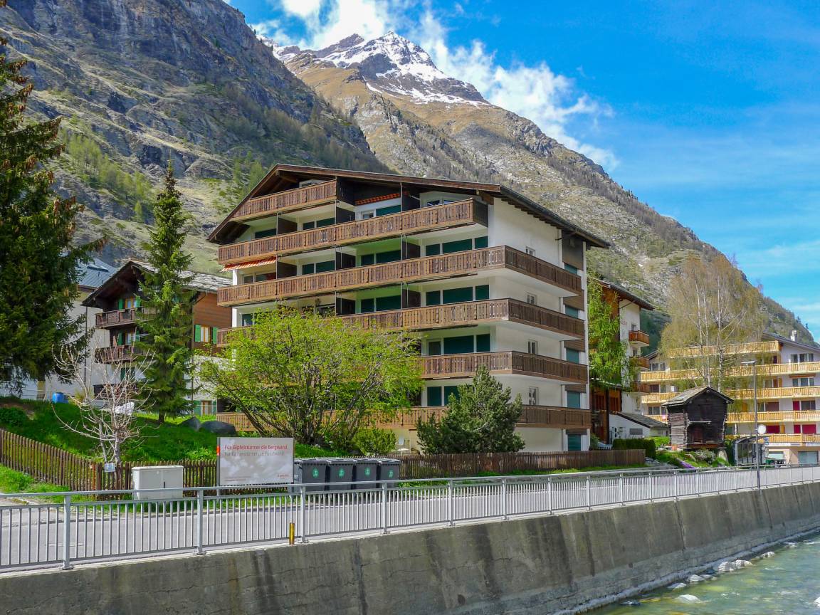 Ferienwohnung ∙ 1 Schlafzimmer ∙ 5 Gäste - Zermatt