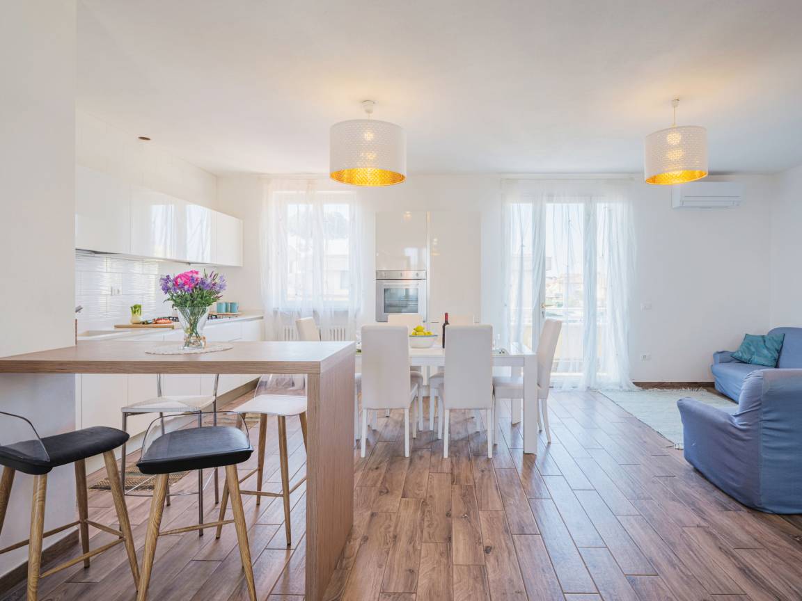 100 M² Appartement ∙ 2 Slaapkamers ∙ 7 Gasten - Viareggio