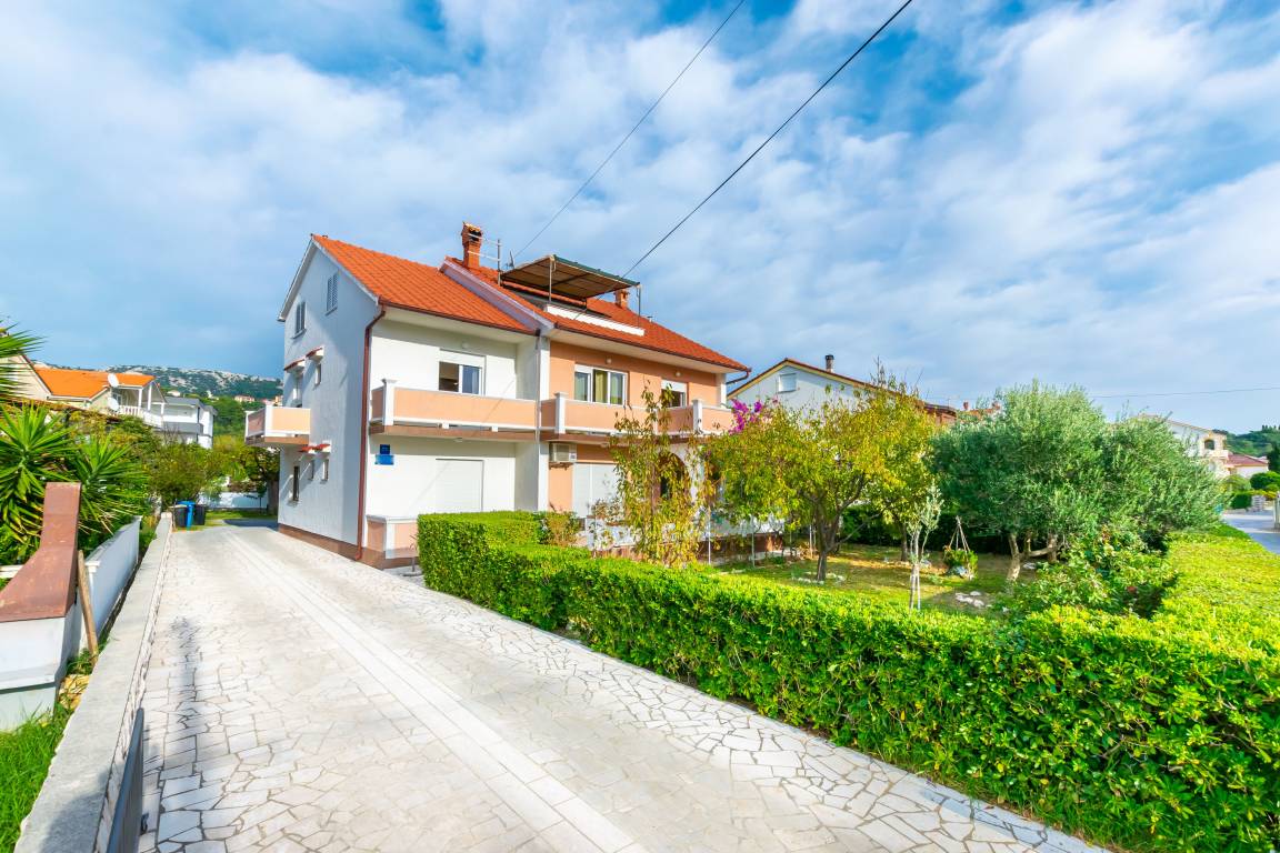 80 M² Apartment ∙ 1 Bedroom ∙ 2 Guests - Banjol