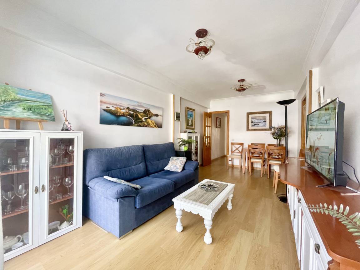 75 M² Apartment ∙ 2 Bedrooms ∙ 3 Guests - Benidorm