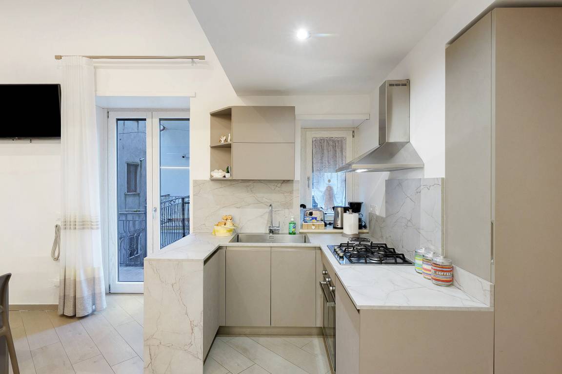 Apartment 'Casa Imperati' with Mountain View, Wi-Fi and Air Conditioning