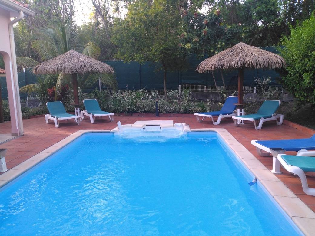 200 M² Villa ∙ 4 Schlafzimmer ∙ 9 Gäste - Martinique
