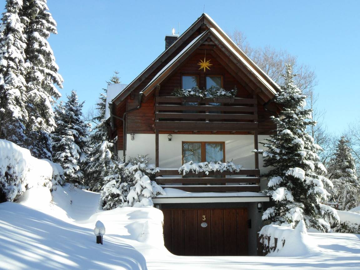 65 M² Ferienwohnung ∙ 3 Schlafzimmer ∙ 6 Gäste - Oberwiesenthal
