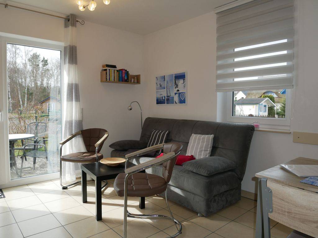 60 M² Ferienwohnung ∙ 2 Schlafzimmer ∙ 4 Gäste - Trassenheide