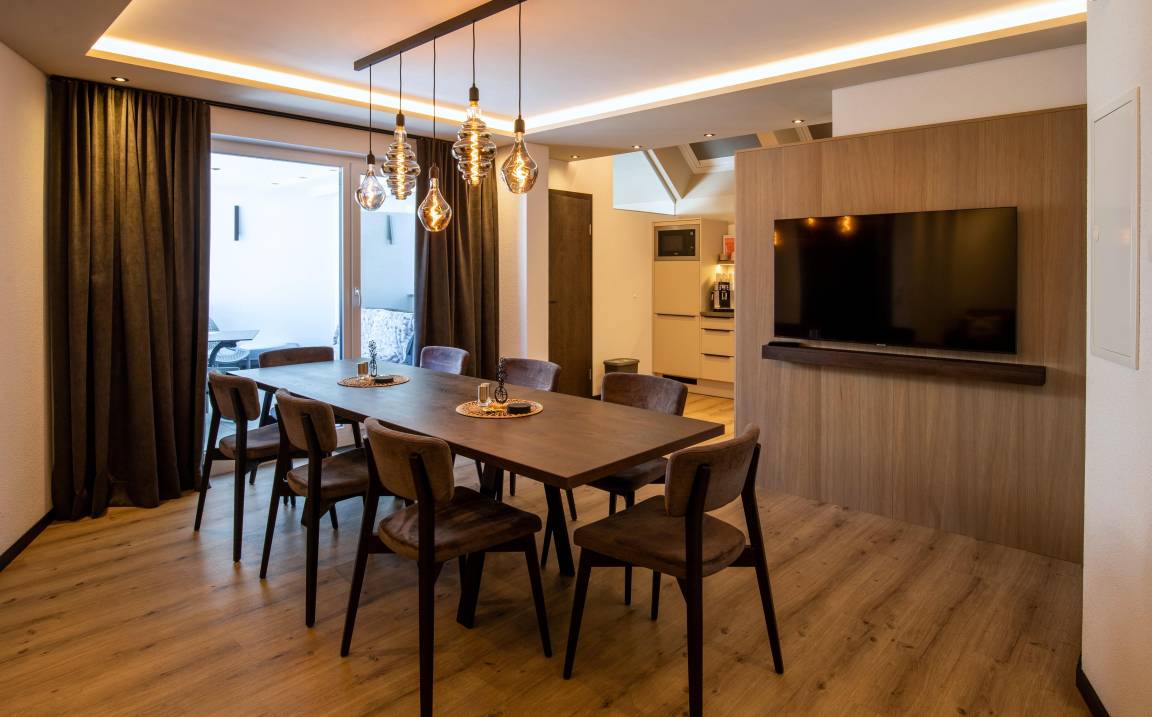 104 M² Ferienwohnung ∙ 3 Schlafzimmer ∙ 9 Gäste - Ischgl