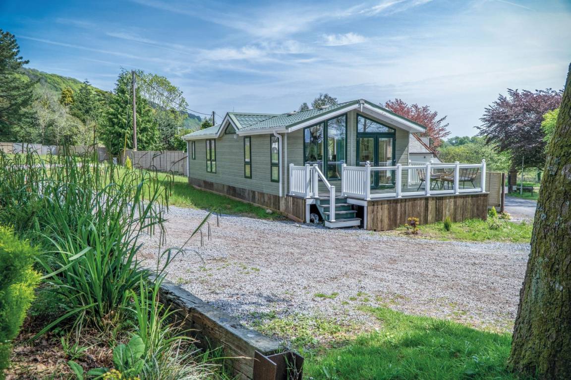 74 M² Apartment ∙ 2 Bedrooms ∙ 4 Guests - Pembrokeshire