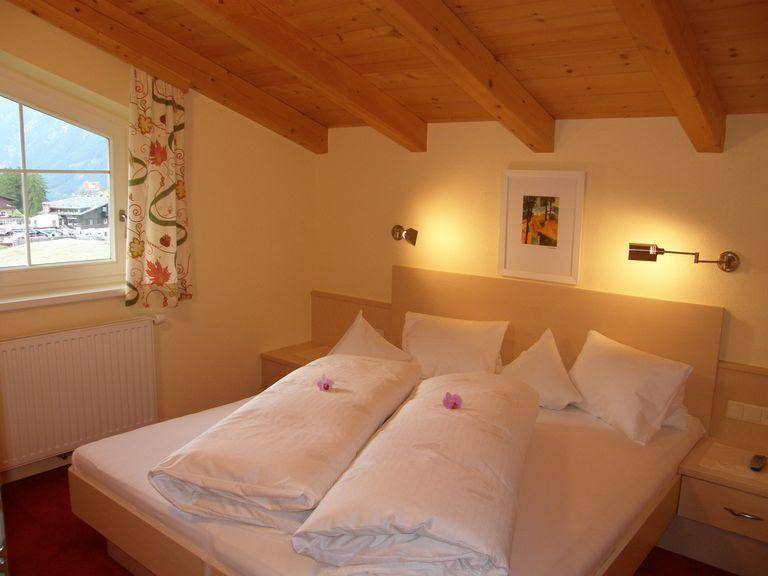 70 M² Apartment ∙ 2 Bedrooms ∙ 6 Guests - Soelden