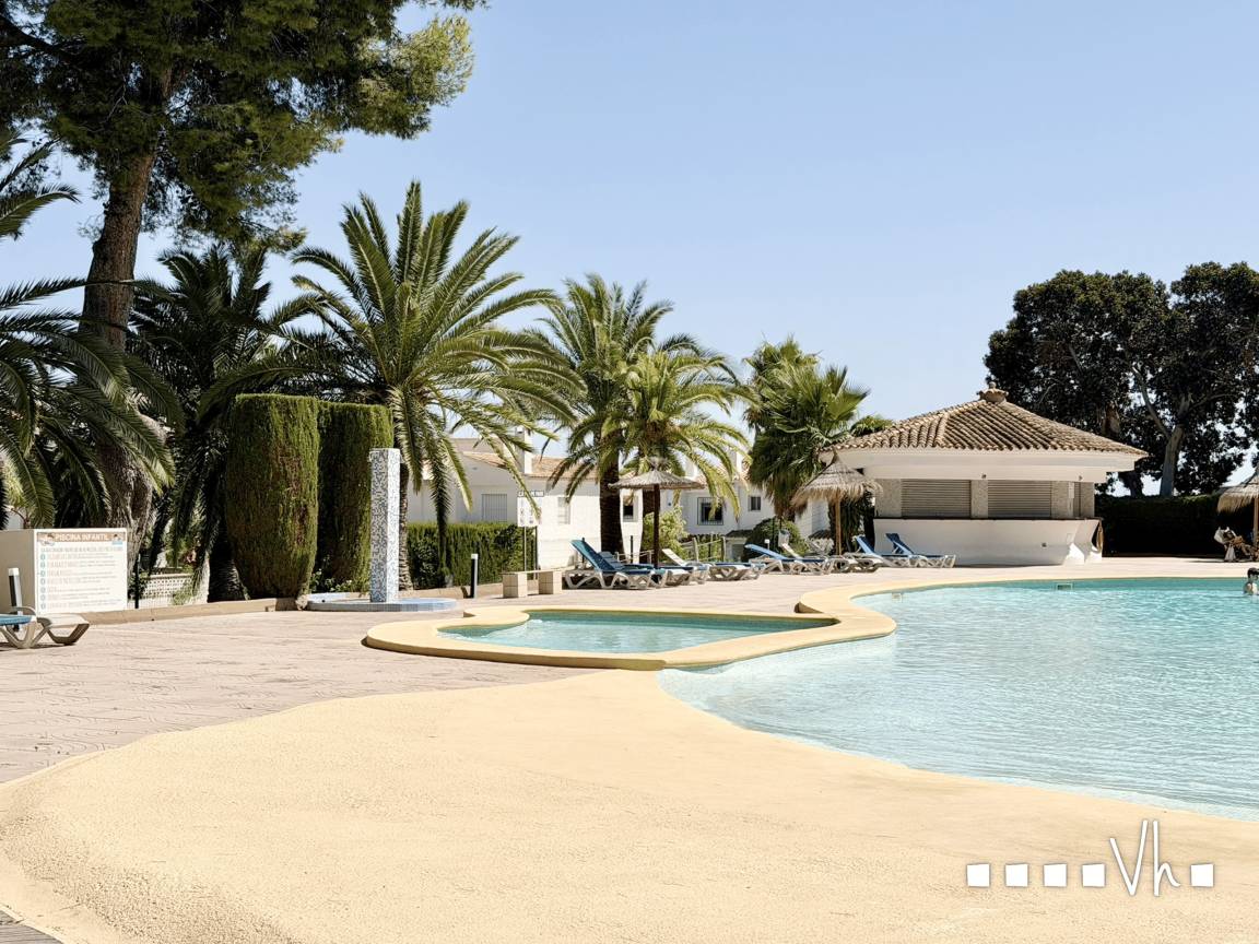 98 M² Bungalow ∙ 3 Habitaciones ∙ 6 Huéspedes - Costa Blanca