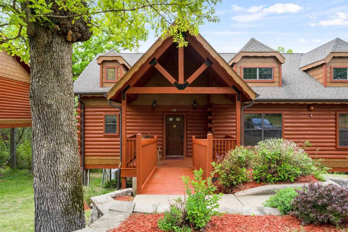 112 M² Cabin ∙ 2 Bedrooms ∙ 6 Guests - Branson, MO
