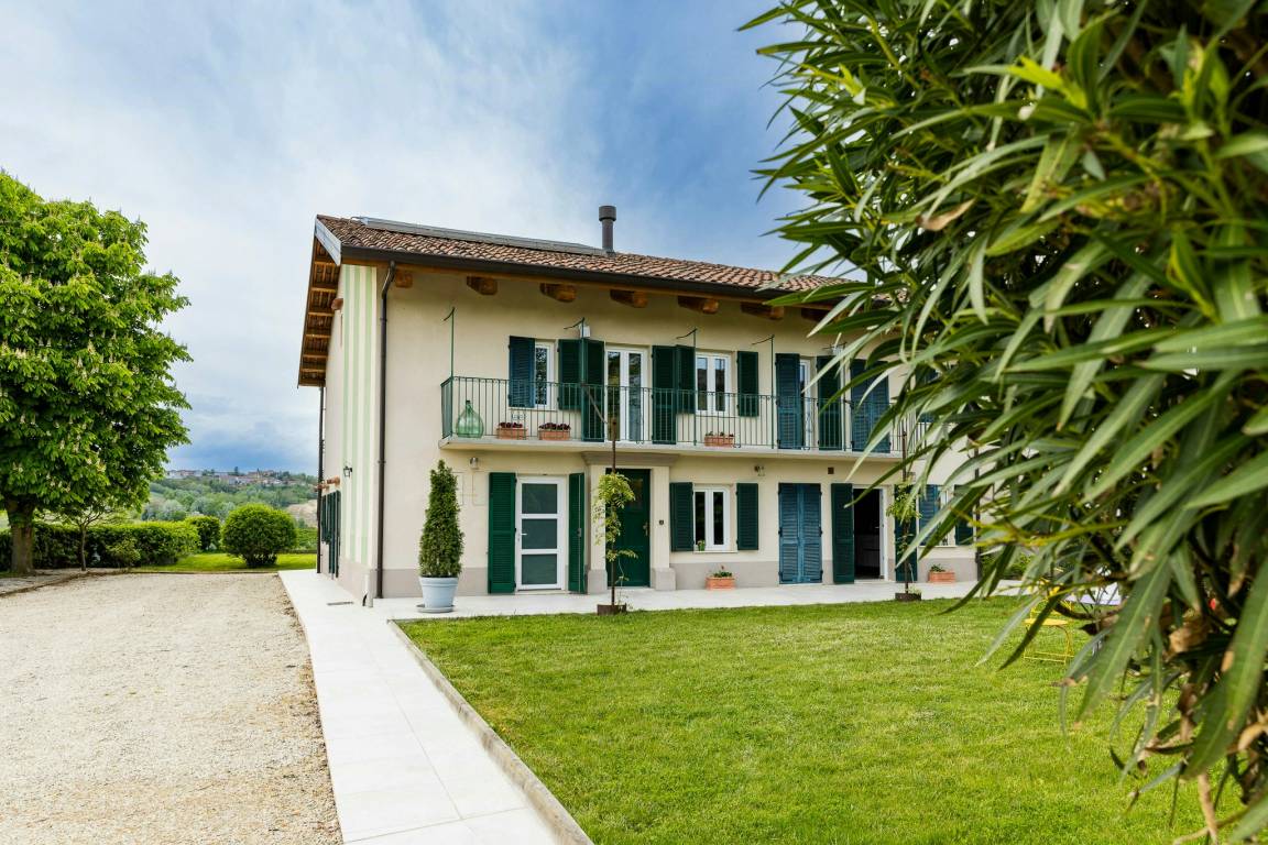 300 M² Maison De Vacances ∙ 4 Chambres ∙ 8 Personnes - Isolabella