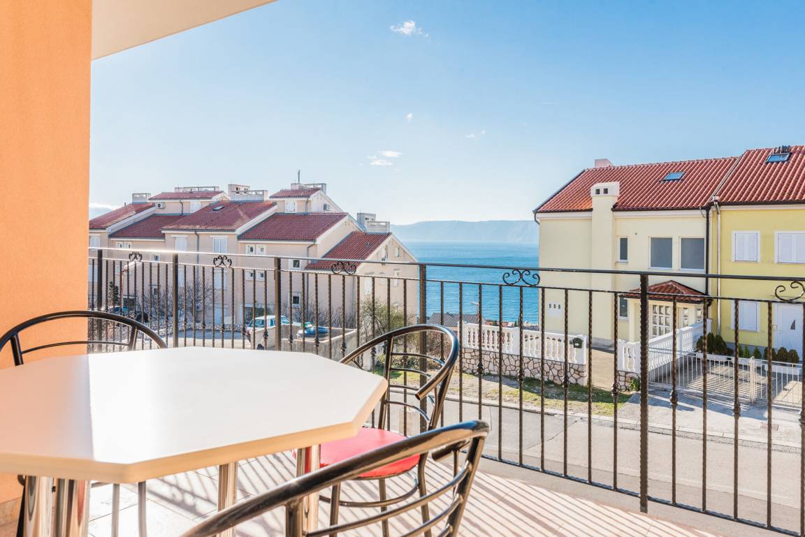 85 M² Ferienwohnung ∙ 2 Schlafzimmer ∙ 5 Gäste - Novi Vinodolski