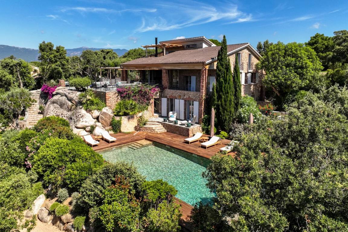 Villa ∙ 7 Bedrooms ∙ 16 Guests - Porto-Vecchio