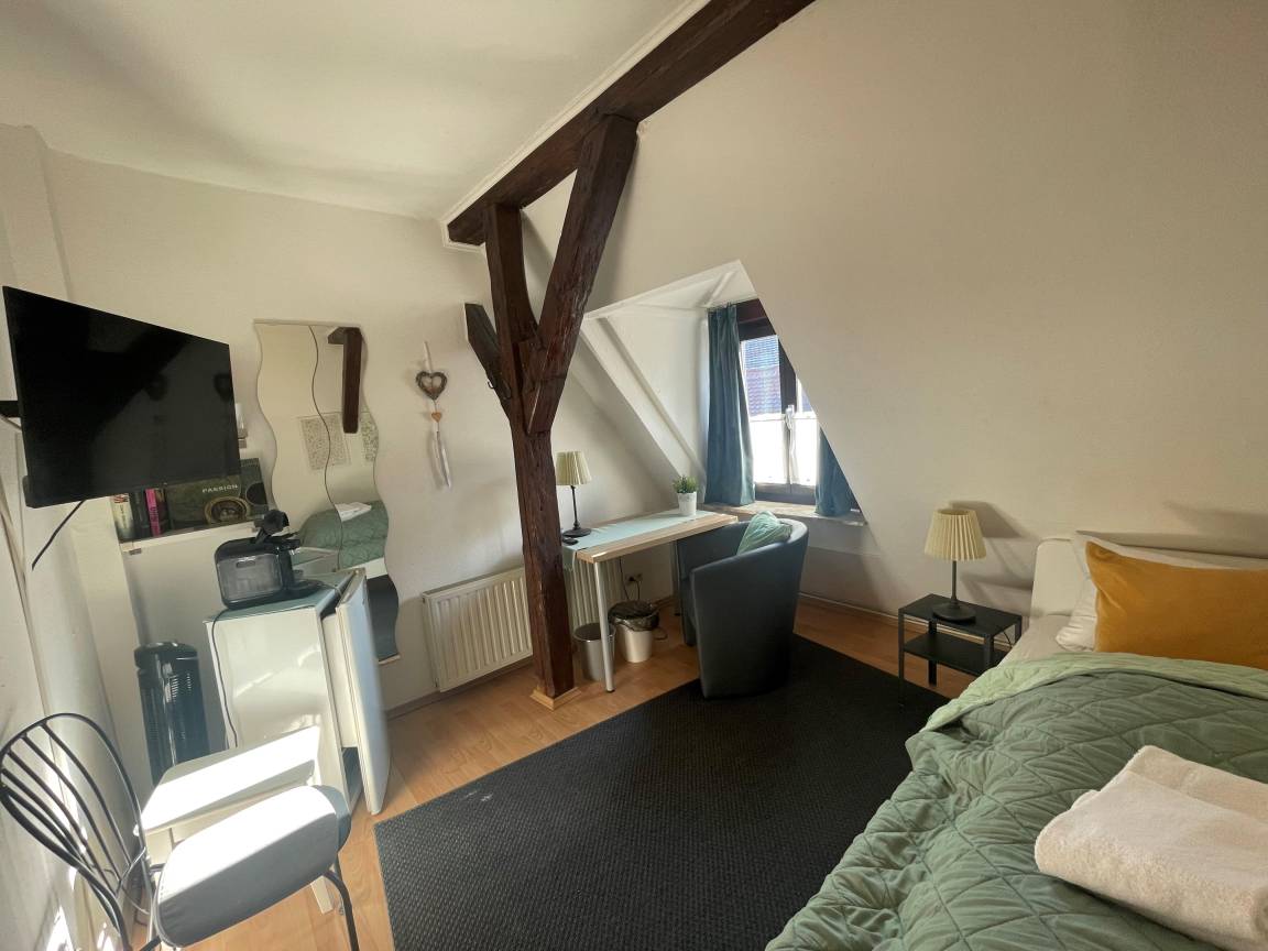 Hotel ∙ 1 Schlafzimmer ∙ 1 Gast - Marburg