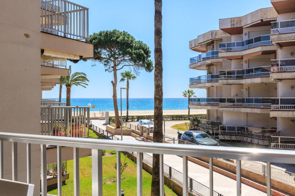 83 M² Apartamento ∙ 2 Habitaciones ∙ 6 Huéspedes - Cambrils