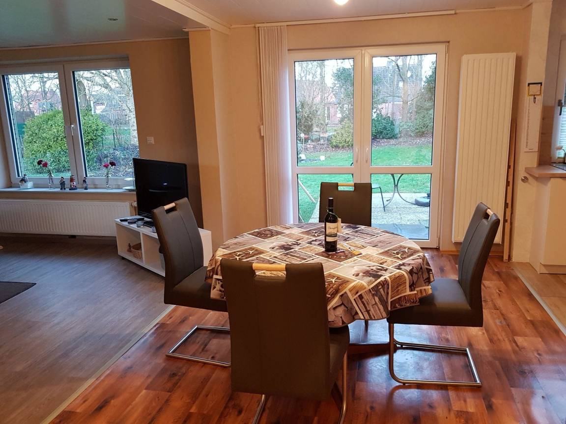 80 m² Ferienhaus ∙ 2 Schlafzimmer ∙ 4 Gäste – Bild 4
