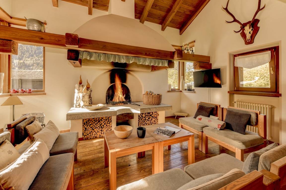 300 M² Chalet ∙ 8 Chambres ∙ 21 Personnes - Pinzolo