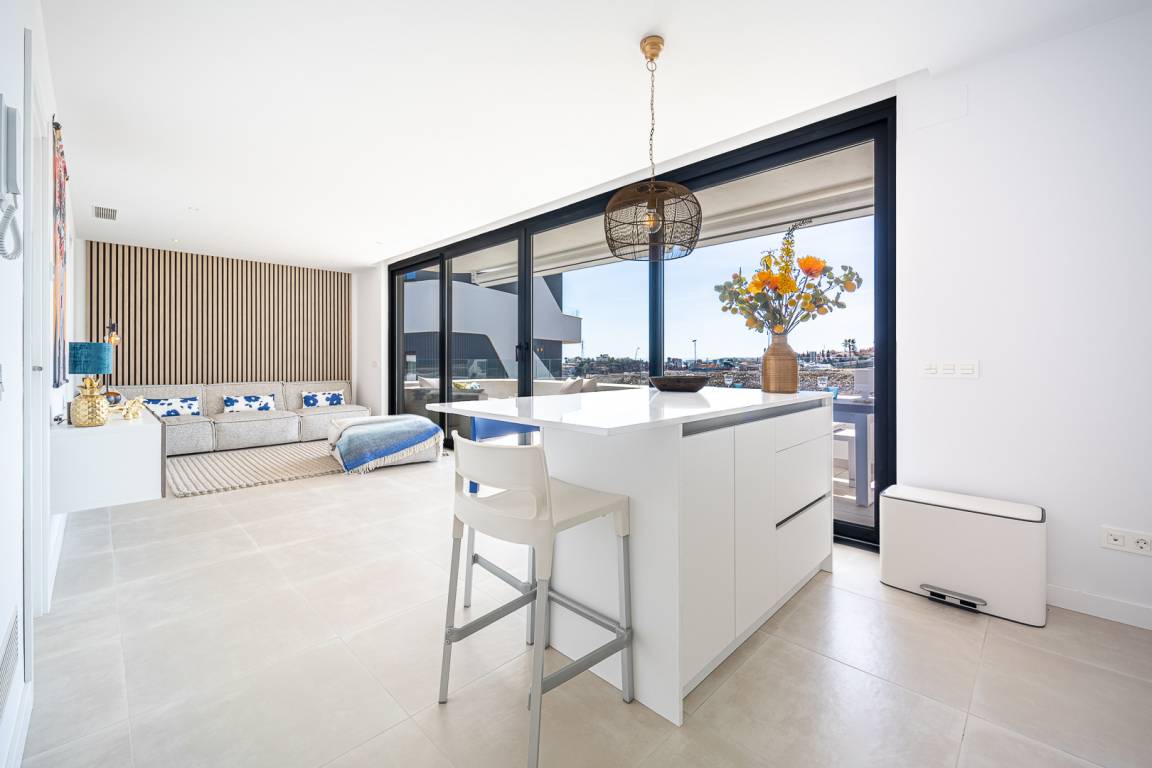 76 M² Apartment ∙ 2 Bedrooms ∙ 4 Guests - Fuengirola
