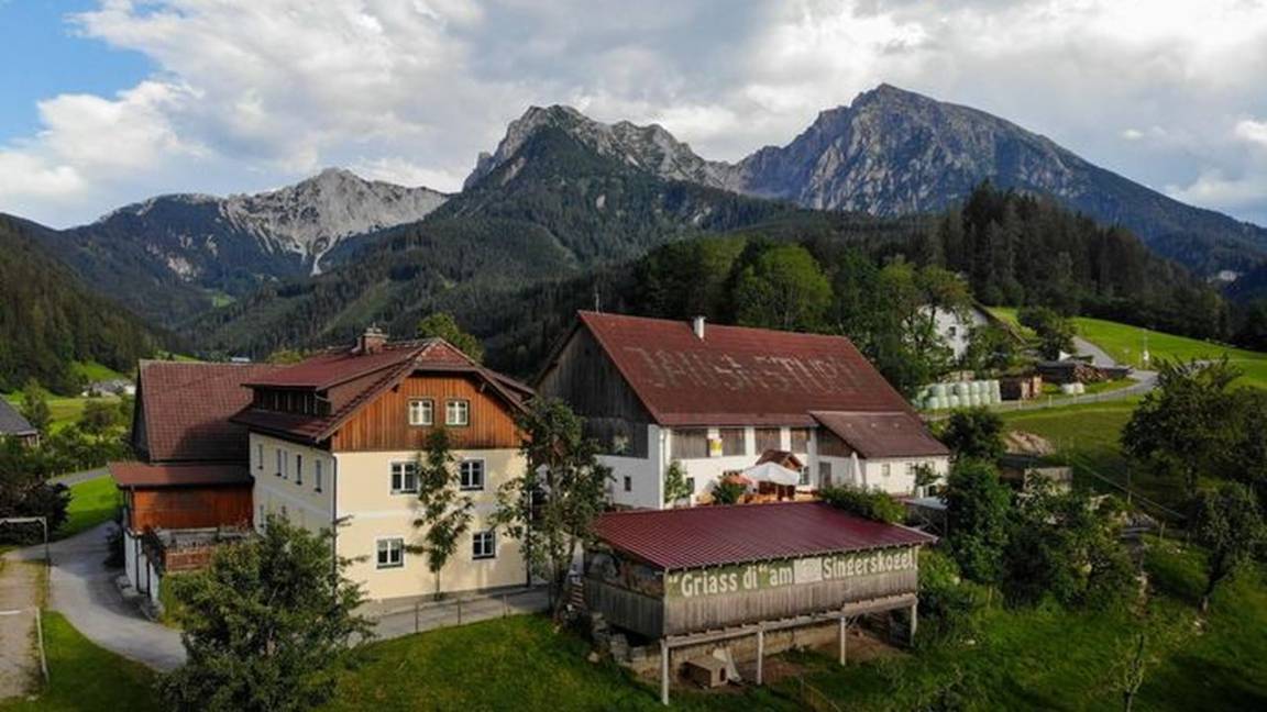 60 M² Ferienwohnung ∙ 2 Schlafzimmer ∙ 5 Gäste - Windischgarsten