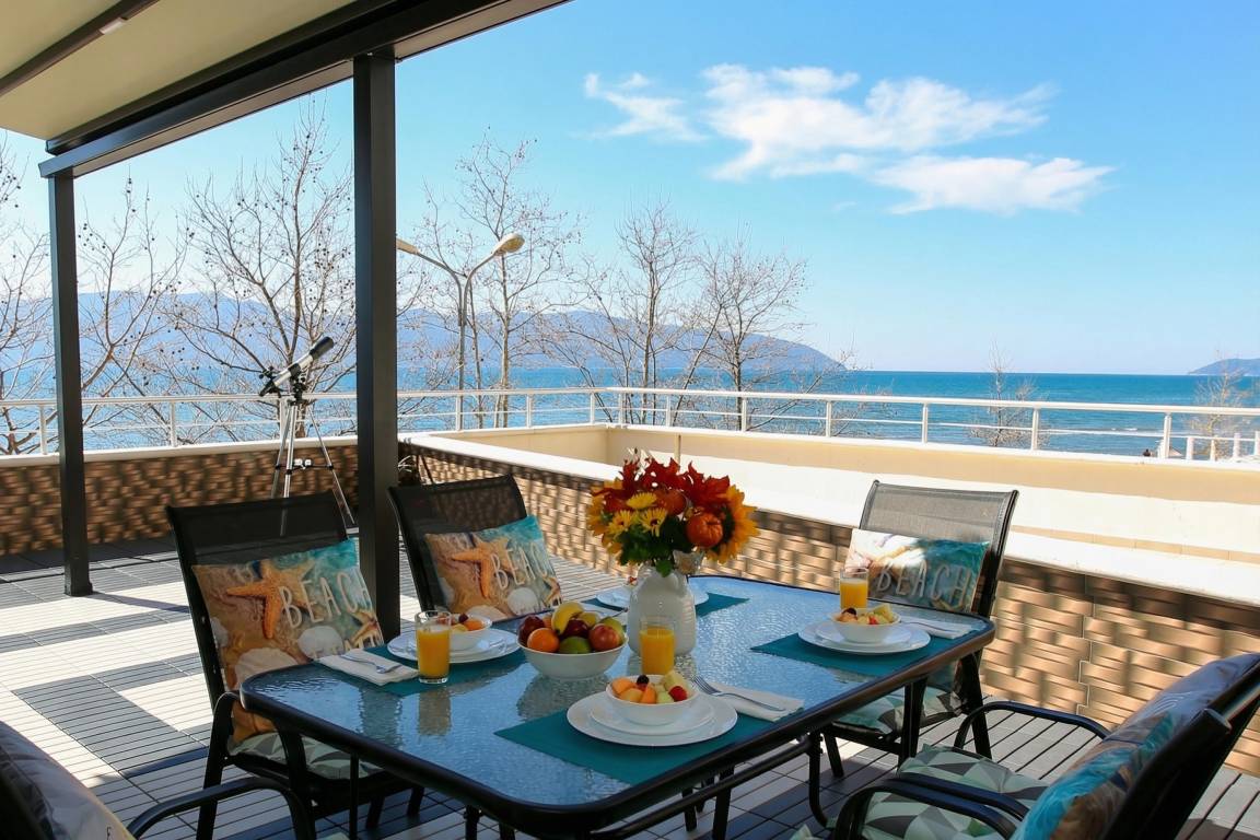 260 M² Apartment ∙ 2 Bedrooms ∙ 7 Guests - Vlorë