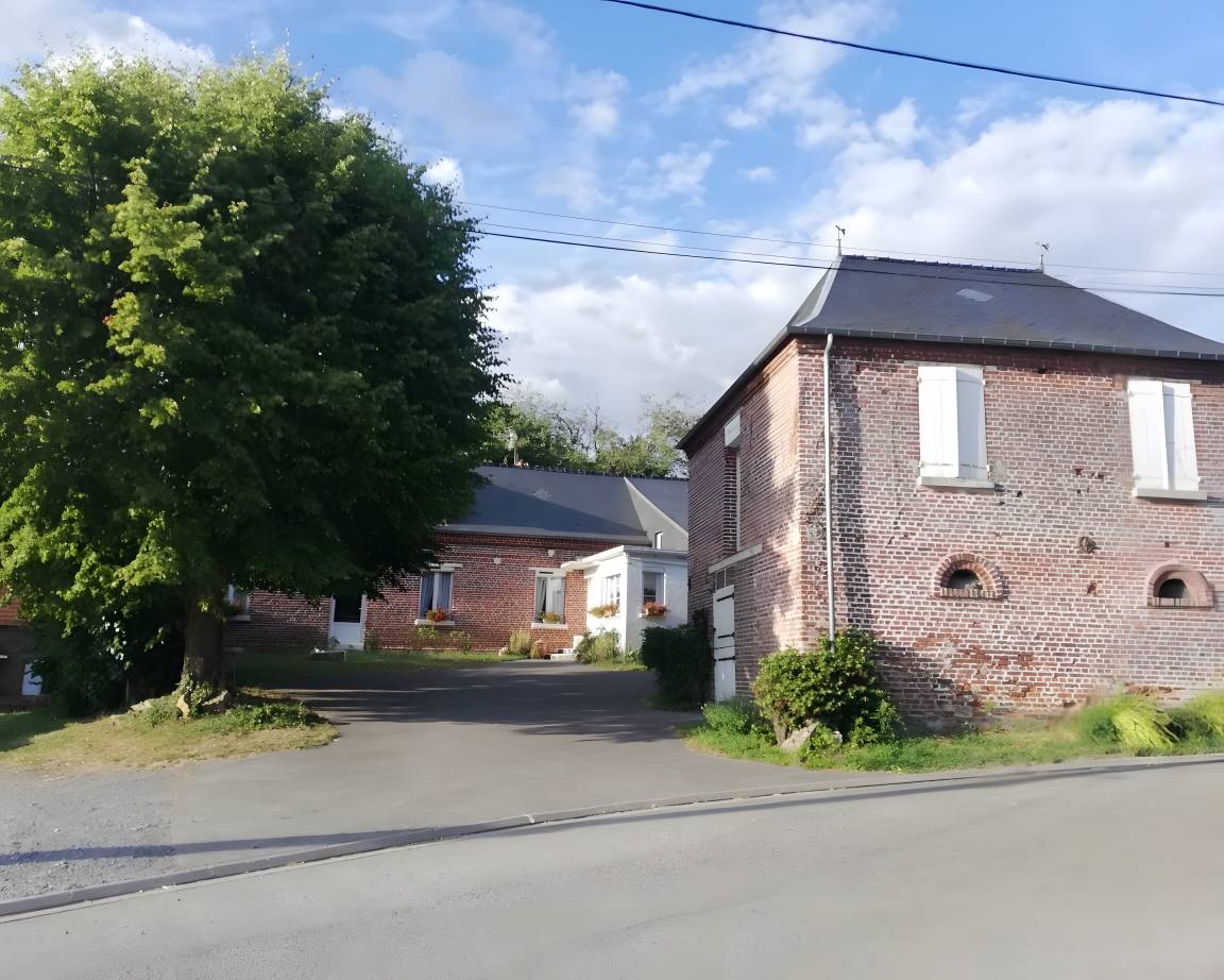 100 M² Maison De Vacances ∙ 3 Chambres ∙ 6 Personnes - Noyon