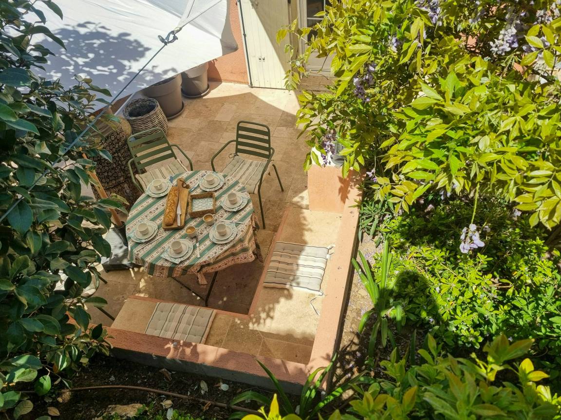 110 M² Maison De Vacances ∙ 3 Chambres ∙ 6 Personnes - Cogolin