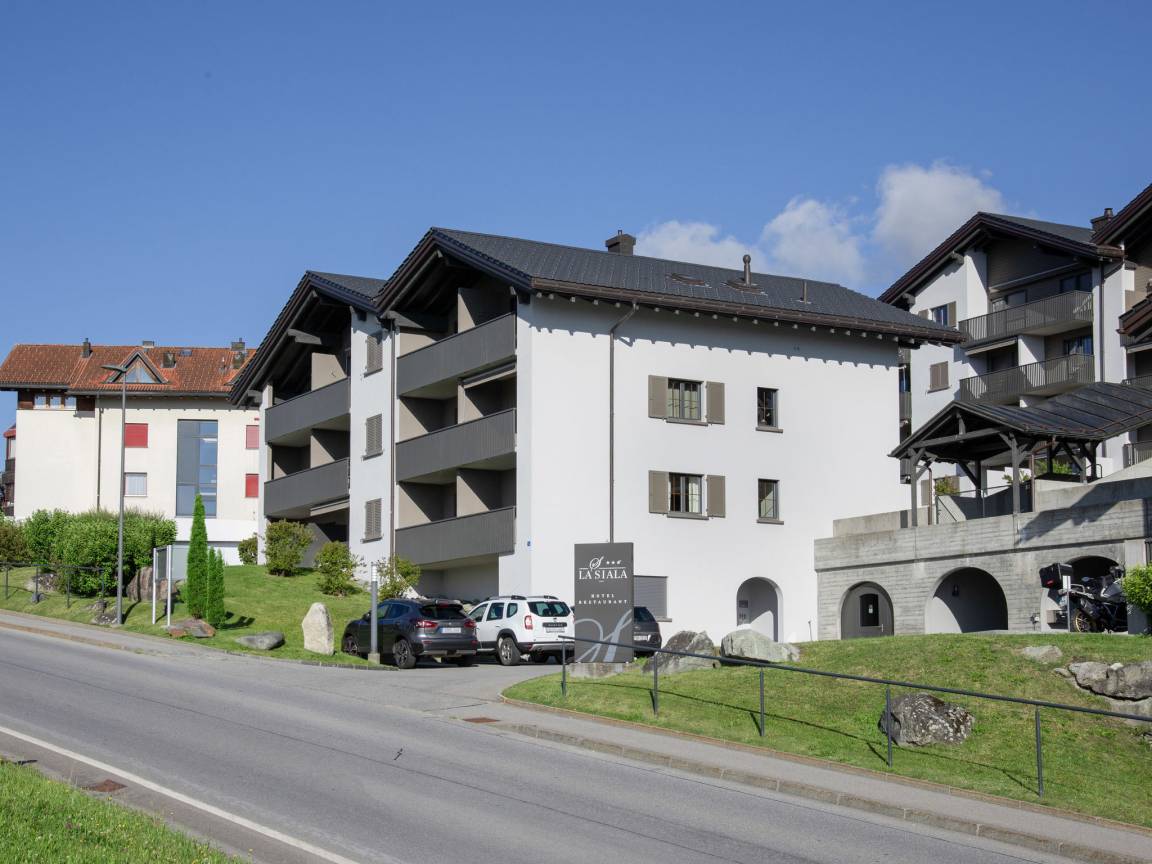 34 M² Ferienwohnung ∙ 1 Schlafzimmer ∙ 4 Gäste - Falera