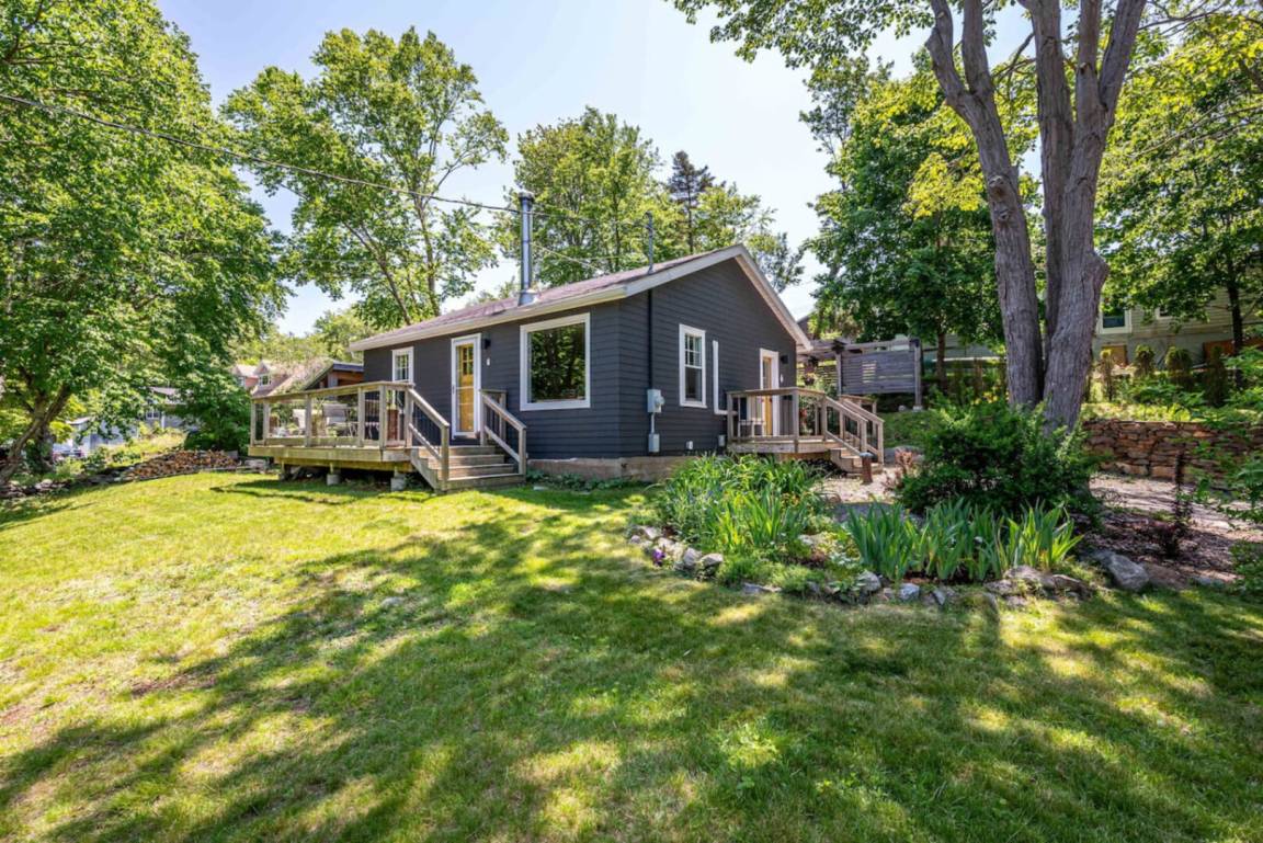 200 M² Ferienhaus ∙ 2 Schlafzimmer ∙ 6 Gäste - Halifax