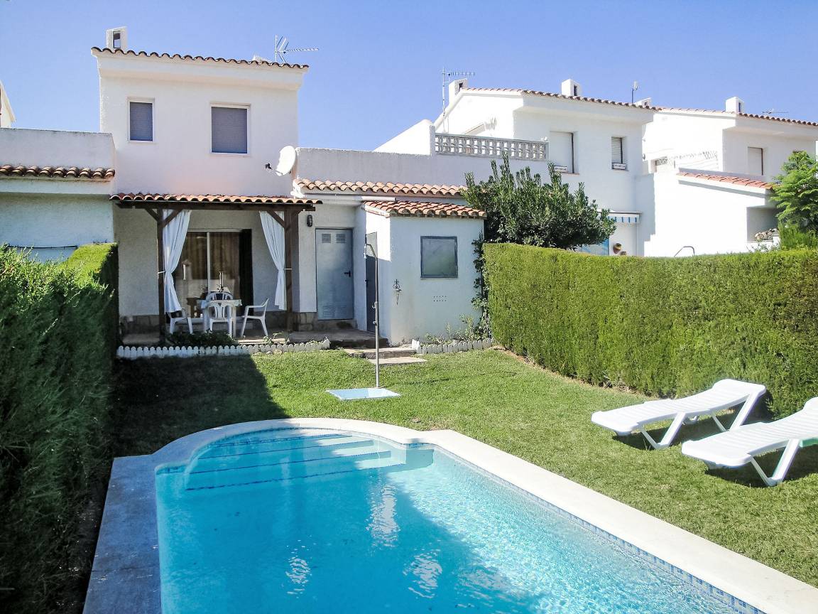 65 M² Ferienhaus ∙ 3 Schlafzimmer ∙ 6 Gäste - Miami Platja