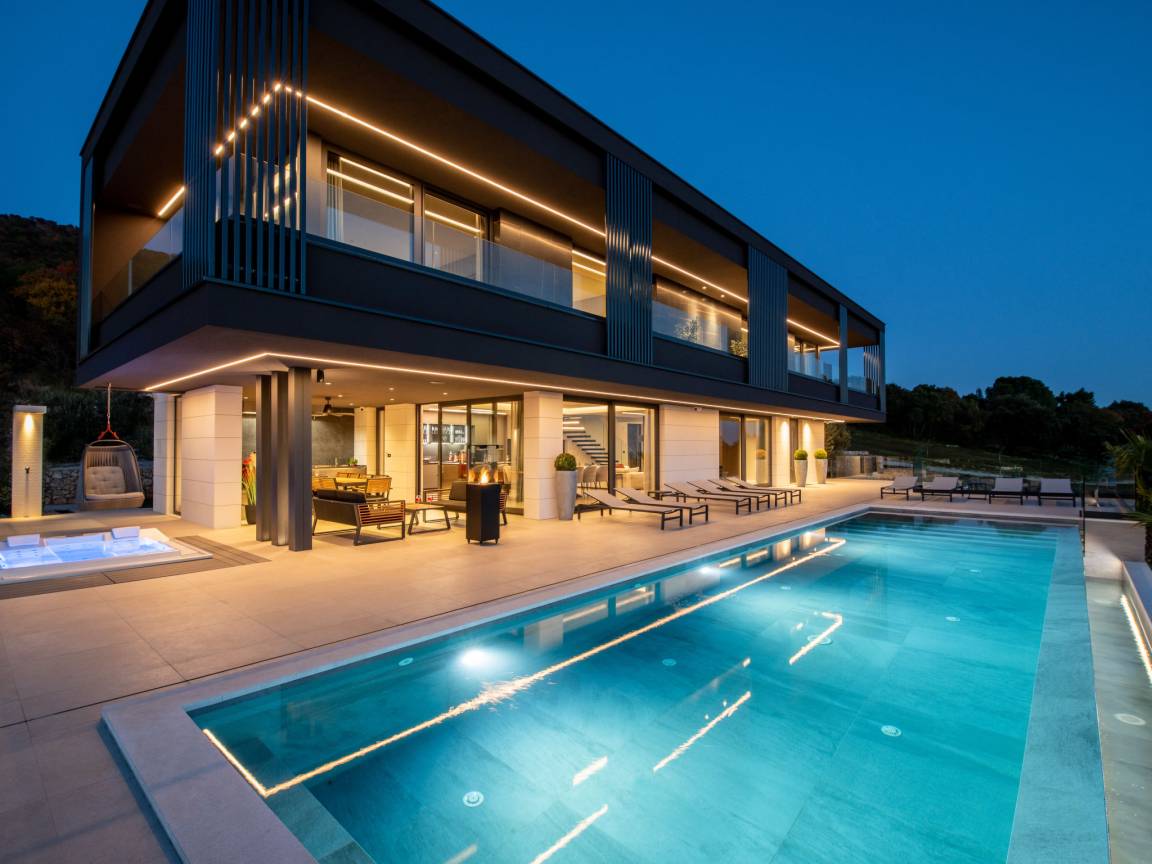 514 M² Casa Vacanza ∙ 4 Camere Da Letto ∙ 8 Ospiti - Ravni
