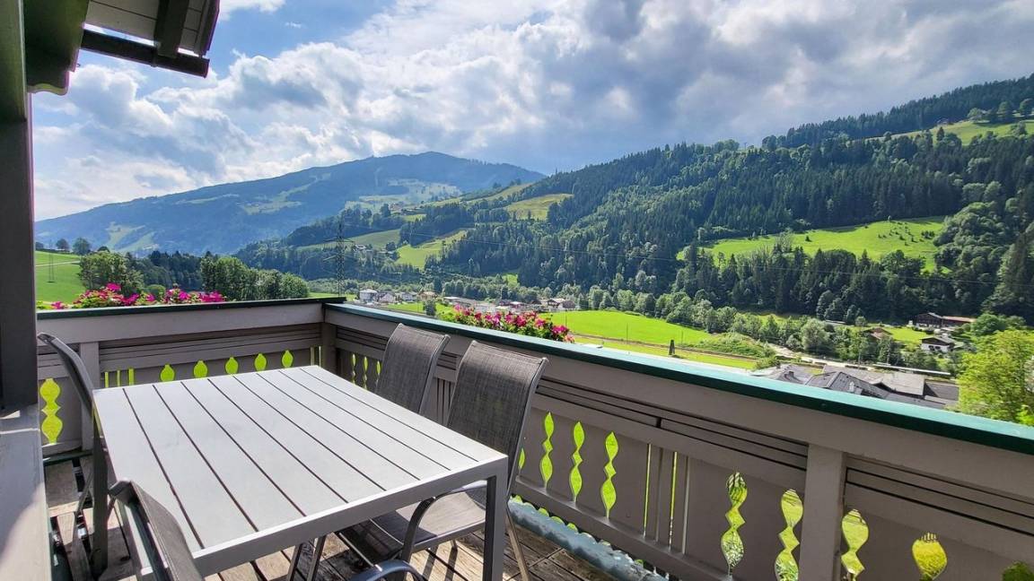 65 M² Ferienwohnung ∙ 2 Schlafzimmer ∙ 5 Gäste - Schladming