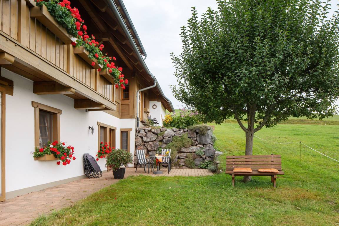 88 M² Ferienwohnung ∙ 2 Schlafzimmer ∙ 5 Gäste - Breitnau