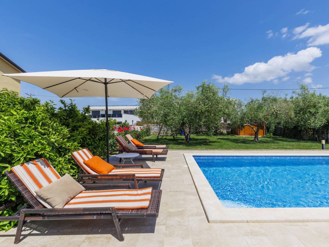 108 M² Ferienwohnung ∙ 2 Schlafzimmer ∙ 6 Gäste - Novigrad