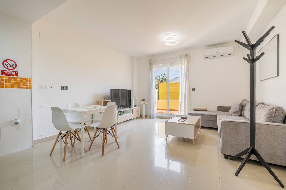 40 M² Apartamento ∙ 1 Habitación ∙ 2 Huéspedes - Atarfe