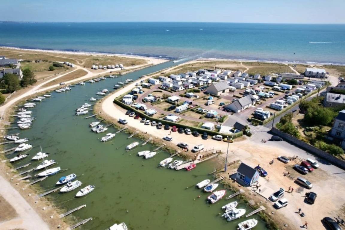 16 M² Camping ∙ 2 Personnes - Manche