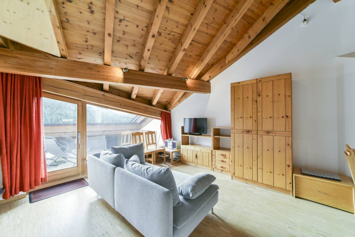 40 M² Apartment ∙ 2 Bedrooms ∙ 3 Guests - Pontresina