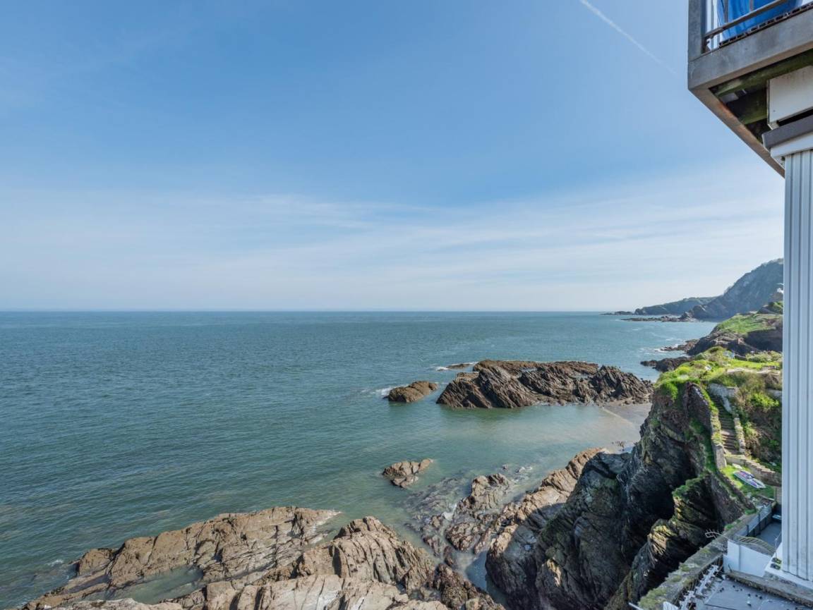 Apartment ∙ 2 Bedrooms ∙ 4 Guests - Ilfracombe