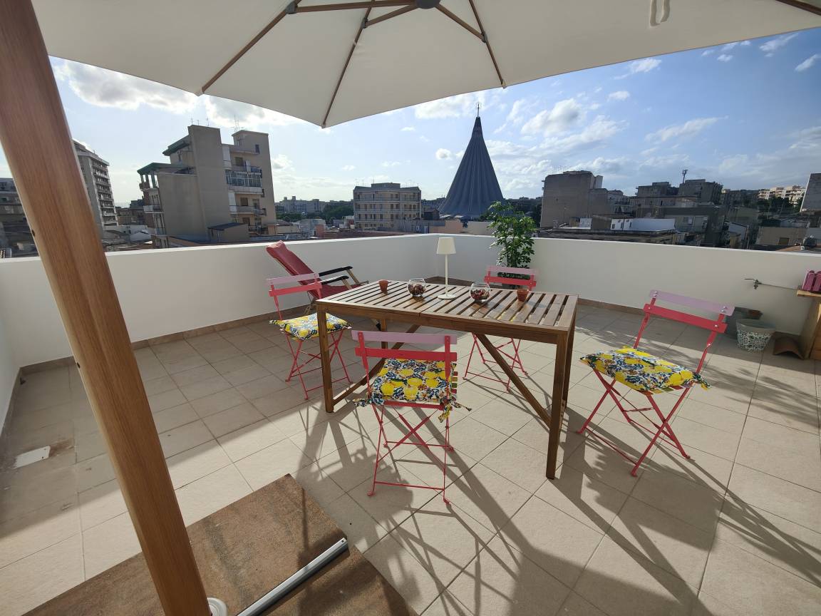 70 M² Apartment ∙ 1 Bedroom ∙ 5 Guests - Syracuse