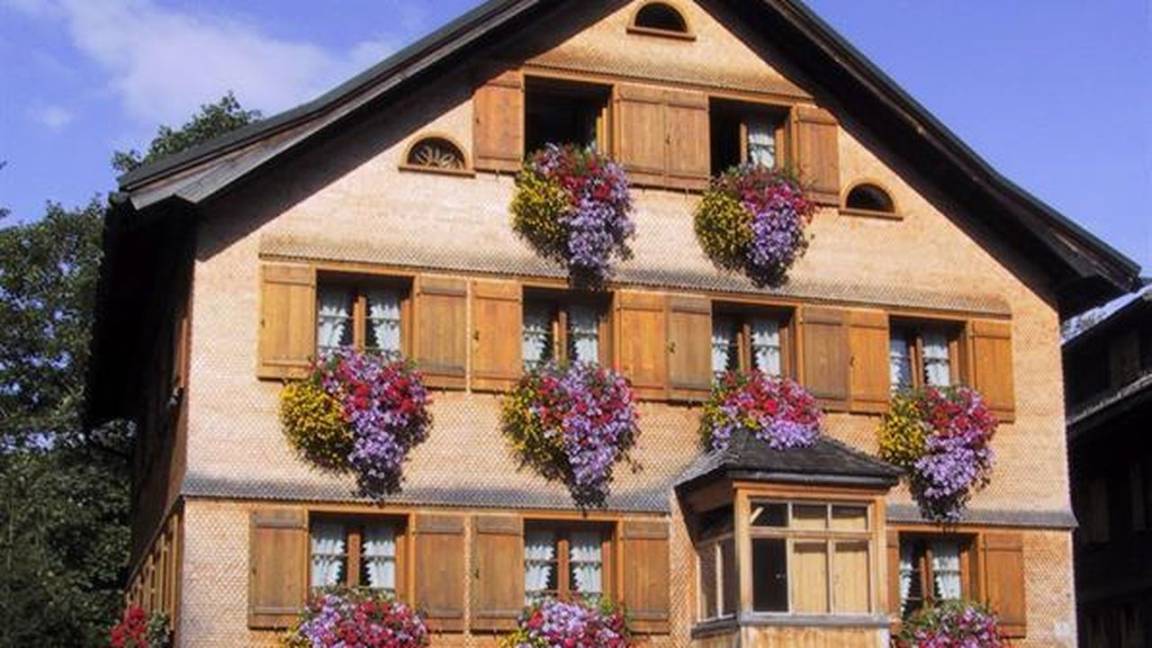 200 M² Ferienhaus ∙ 5 Schlafzimmer ∙ 12 Gäste - Kleinwalsertal