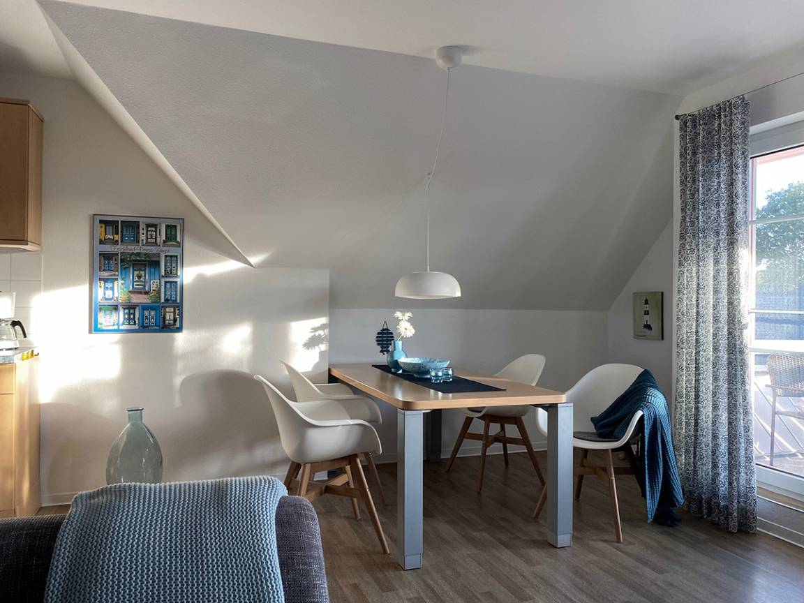 77 m² Ferienwohnung ∙ 2 Schlafzimmer ∙ 4 Gäste – Bild 3