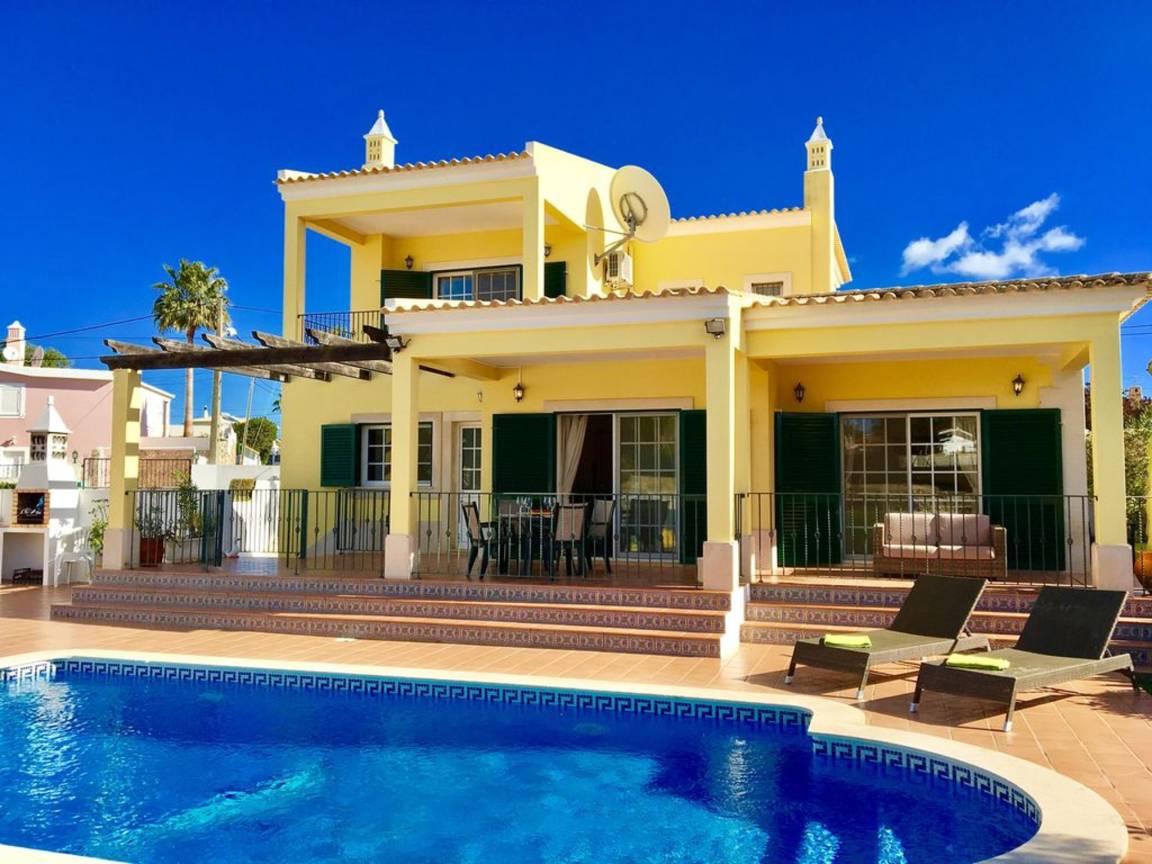 Villa ∙ 3 Schlafzimmer ∙ 6 Gäste - Ferragudo