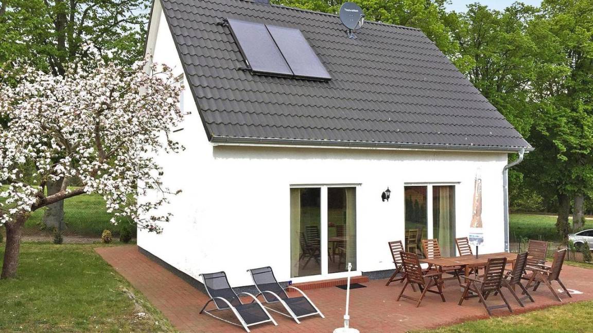 100 M² Ferienhaus ∙ 4 Schlafzimmer ∙ 8 Gäste - Plau am See