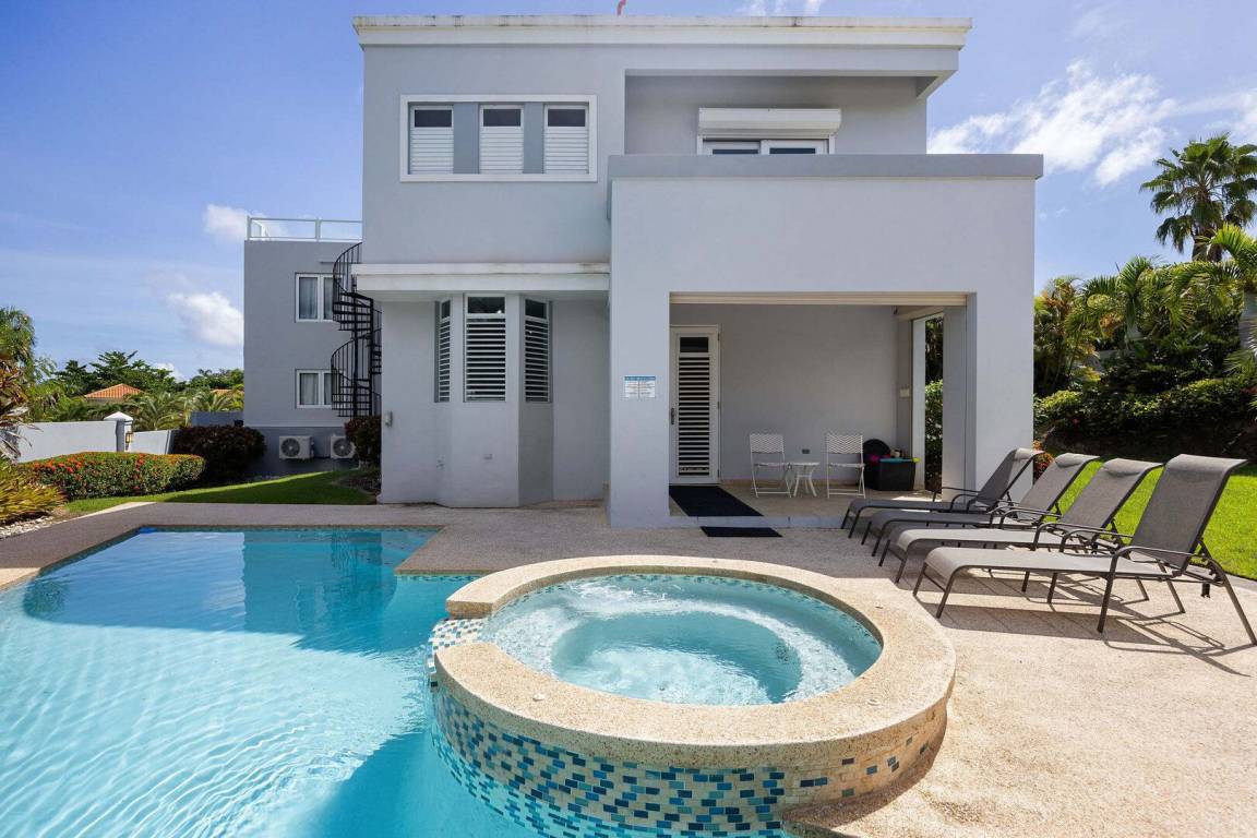 70 M² Villa ∙ 5 Bedrooms ∙ 12 Guests - Puerto Rico