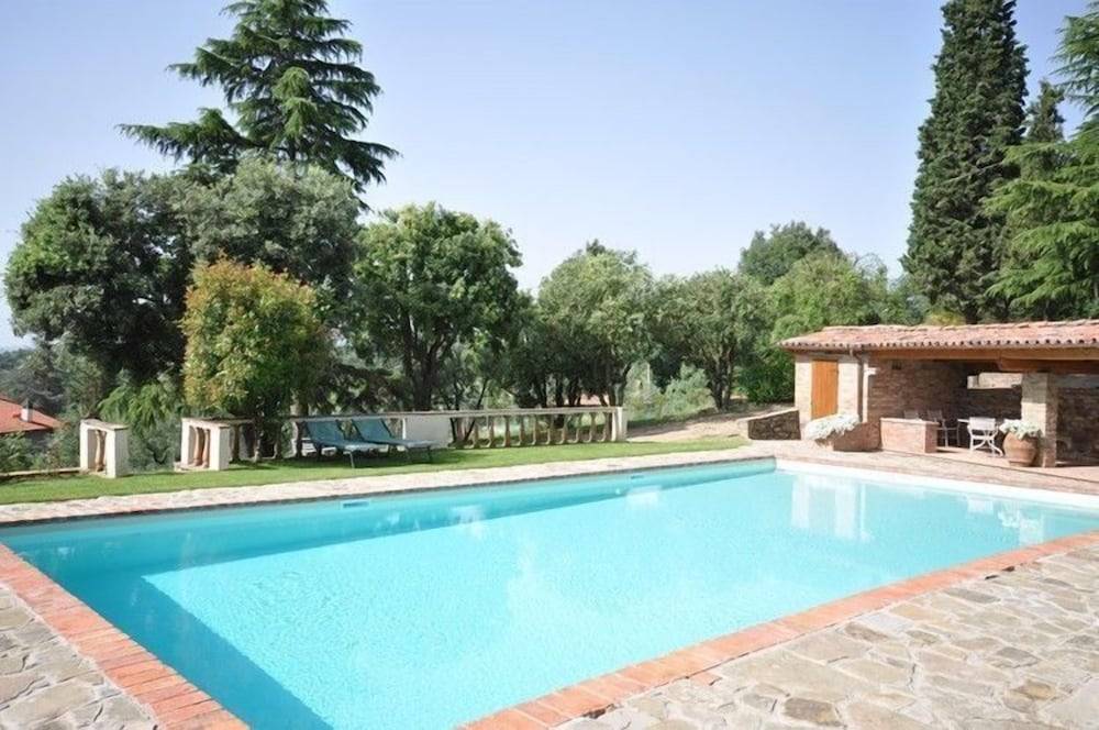 Casa a Monte San Savino con piscina privata + vista del giardino
