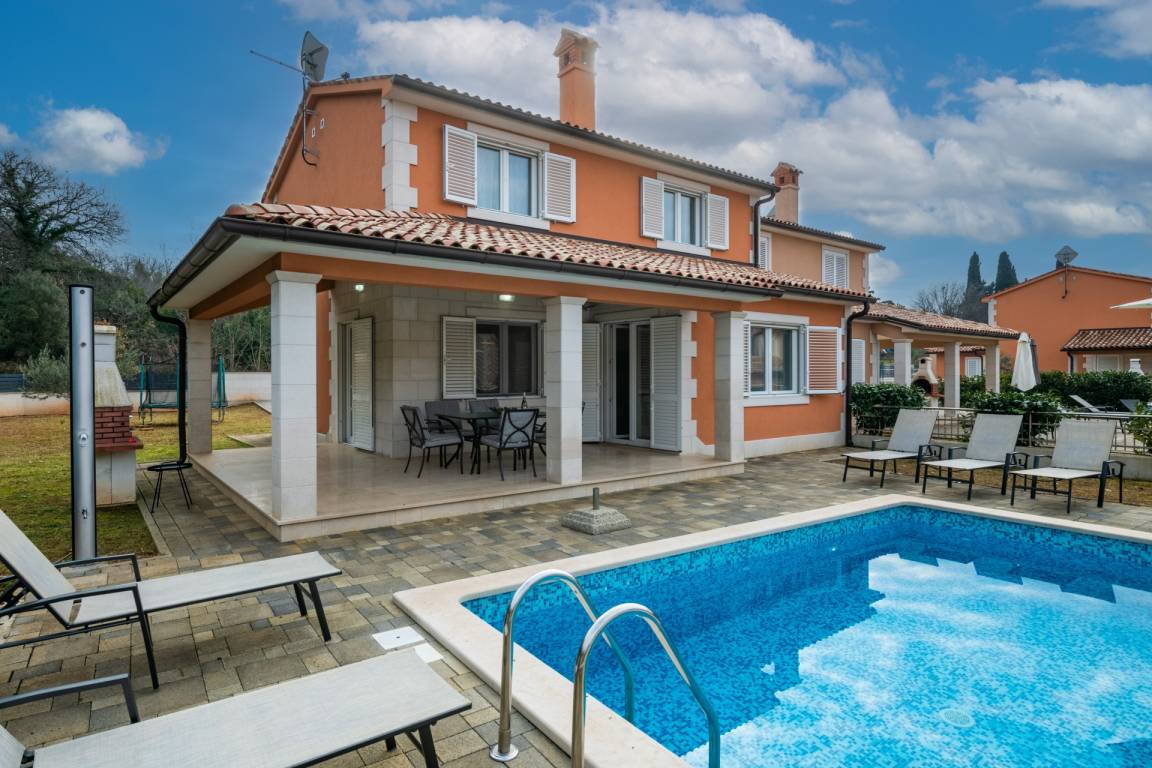 117 M² Villa ∙ 3 Bedrooms ∙ 8 Guests - Banjole
