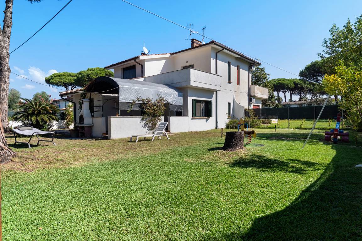 126 M² Villa Vacanza ∙ 3 Camere Da Letto ∙ 10 Ospiti - Fondi